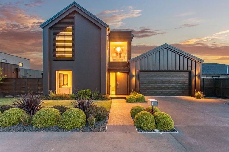 Photo of property in 21 Walter Case Drive, Harewood, Christchurch, 8051