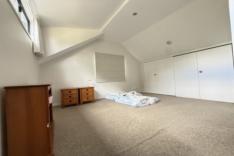Photo of property in 17 Whitford Road, Howick, Auckland, 2014