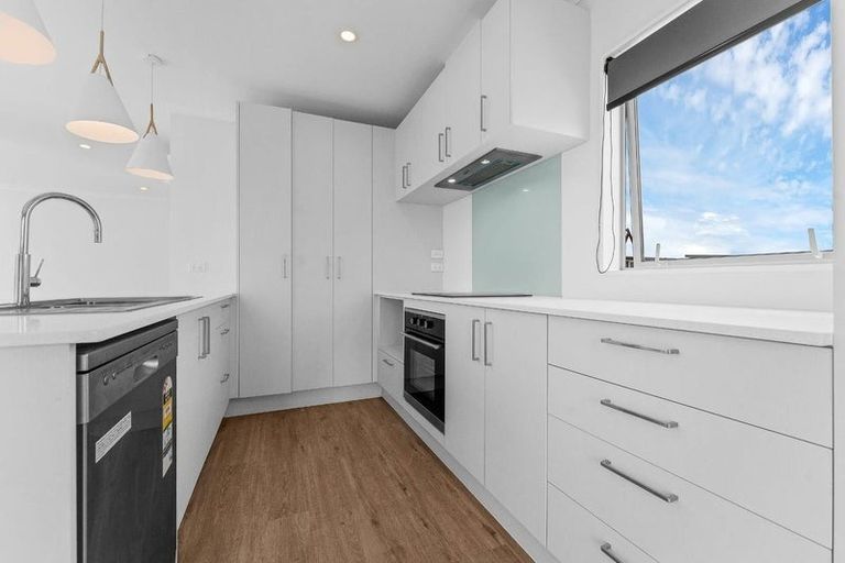 Photo of property in 13c Sealord Place, Clendon Park, Auckland, 2103