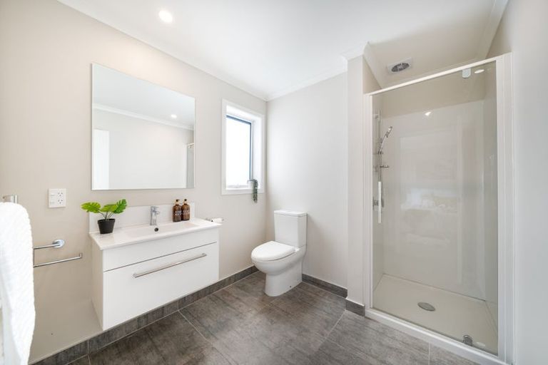 Photo of property in 9 Ken Douglas Drive, Aotea, Porirua, 5024