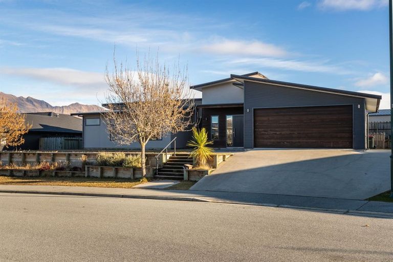 Photo of property in 116 Rob Roy Lane, Wanaka, 9305
