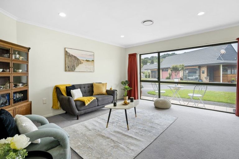Photo of property in Redwood Village, 65/42 Main Road, Tawa, Wellington, 5028