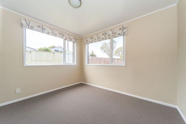 Photo of property in 46 Cypress Drive, Maungaraki, Lower Hutt, 5010