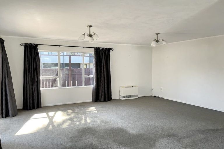 Photo of property in 16 Malone Road, Waterloo, Lower Hutt, 5011