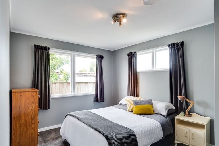 Photo of property in 221 Tudor Avenue, Mayfair, Hastings, 4122