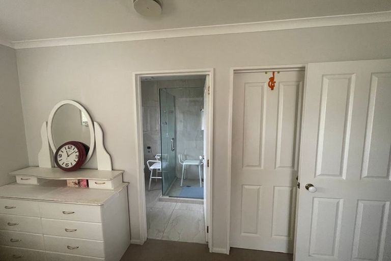 Photo of property in 11 Millington Place, Huntington Park, Auckland, 2013