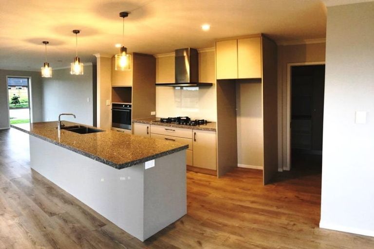 Photo of property in 24 Resolution Drive, Gulf Harbour, Whangaparaoa, 0930