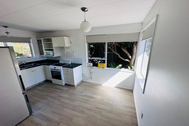 Photo of property in 2 Guildford Street, Burnside, Christchurch, 8053