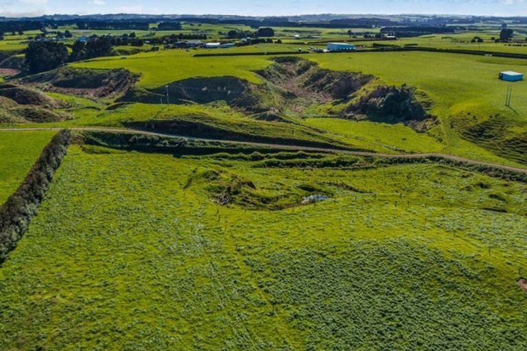 Photo of property in 5 Kakaramea Road, Kakaramea, Patea, 4598