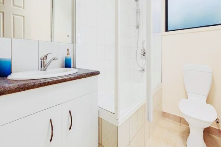 Photo of property in 20 Lamia Place, The Gardens, Auckland, 2105