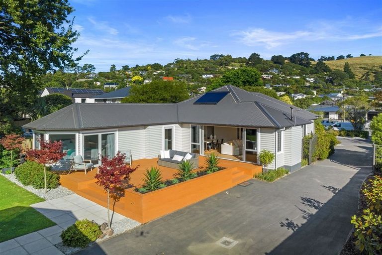 Photo of property in 275 Centaurus Road, Hillsborough, Christchurch, 8022