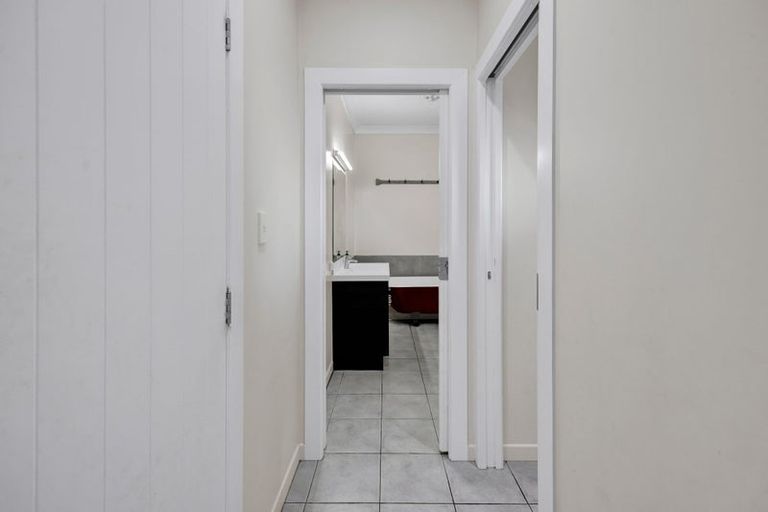 Photo of property in 5674 Mountain Road, Normanby, Hawera, 4673