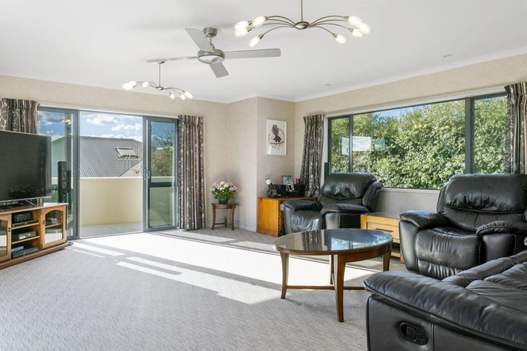 Photo of property in 2/85 Harvey Street, Waipahihi, Taupo, 3330