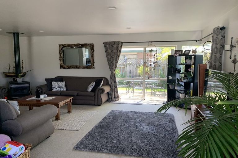 Photo of property in 90 Evans Road, Papamoa Beach, Papamoa, 3118