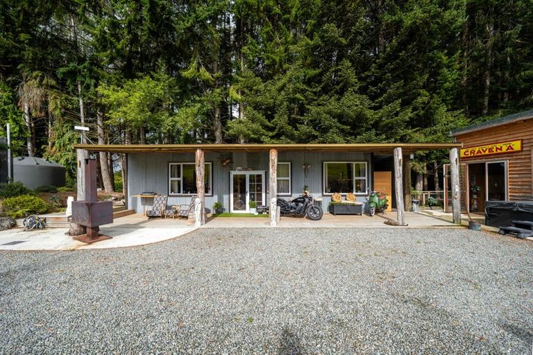 Photo of property in 84 Cover Street, Lumsden, 9730