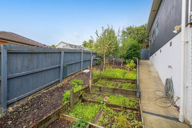 Photo of property in 19 Te Kauri Place, Helensville, 0800