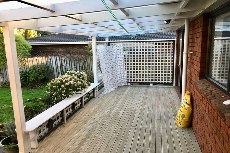 Photo of property in 20 Golfland Drive, Golflands, Auckland, 2013