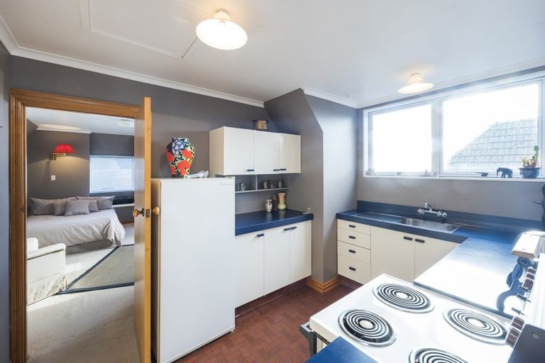 Photo of property in 38 Titirangi Drive, Fitzherbert, Palmerston North, 4471