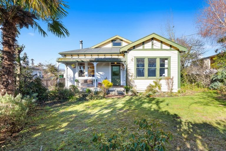 Photo of property in 35 Dillon Street, Blenheim, 7201