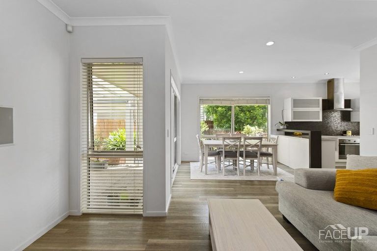 Photo of property in 10 Toheroa Street, Hobsonville, Auckland, 0616