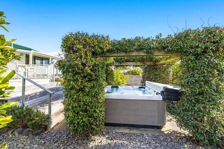 Photo of property in 201 Omaha Drive, Omaha, 0986