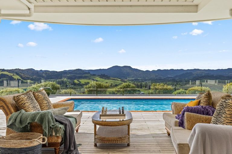 Photo of property in 139 Takatu Road, Tawharanui Peninsula, Warkworth, 0986