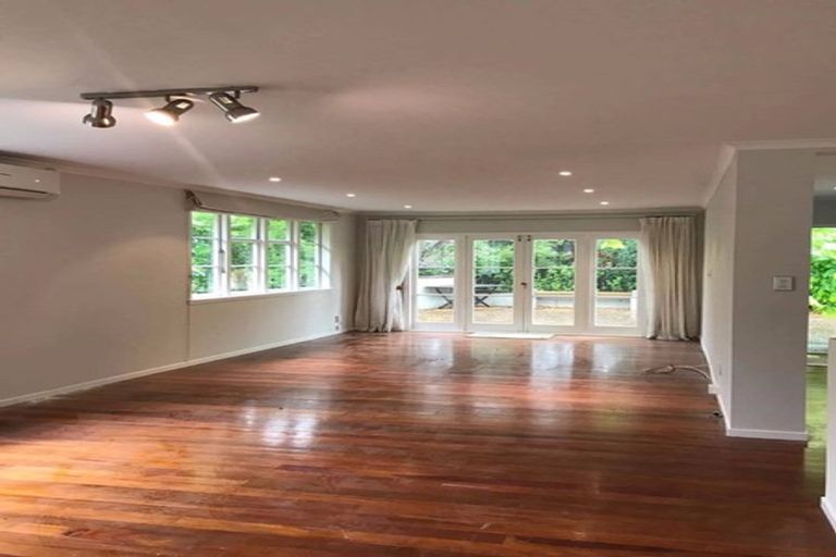 Photo of property in 11 Fifeshire Street, Belmont, Auckland, 0622