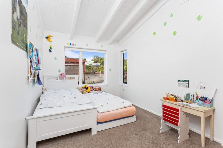 Photo of property in 3/28 Walter Street, Hauraki, Auckland, 0622