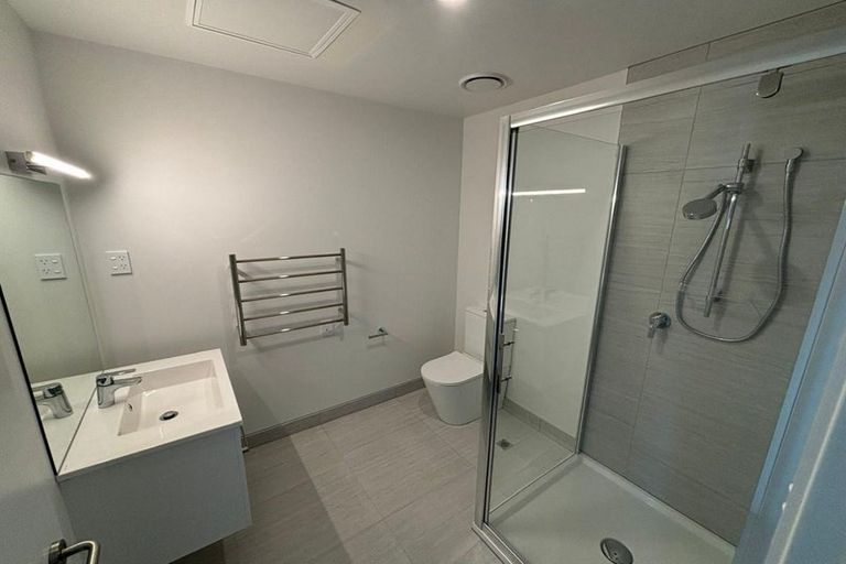 Photo of property in 8 Te Puketoka Lane, Mangere, Auckland, 2022