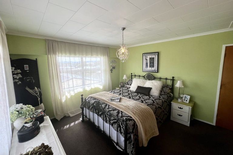 Photo of property in 15 Hillcrest Street, Tirau, 3410