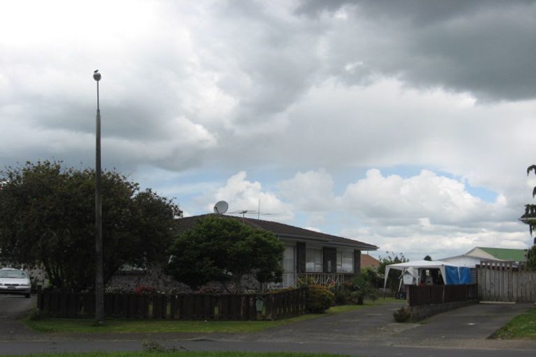 Photo of property in 5 Stella Place, Manurewa, Auckland, 2102