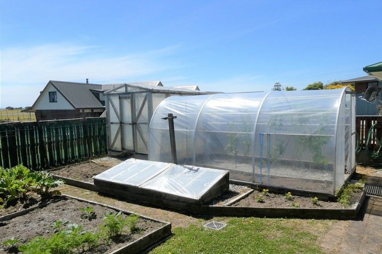 Photo of property in 22 Parfitt Place, Greymouth, 7805