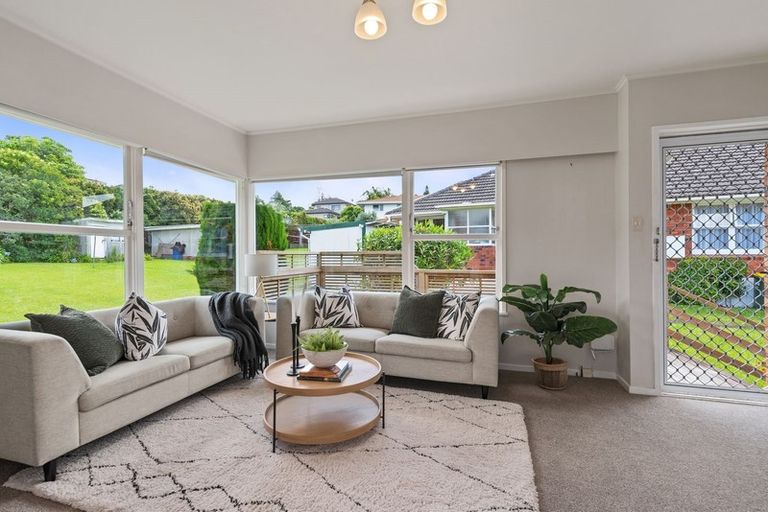 Photo of property in 2/5 Margaret Place, Milford, Auckland, 0620