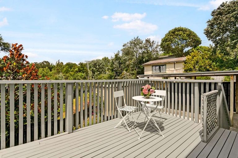 Photo of property in 117 Beach Haven Road, Beach Haven, Auckland, 0626