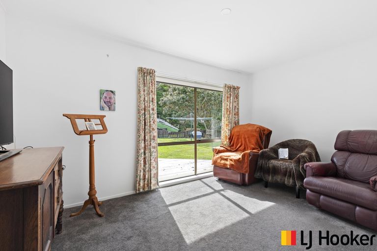 Photo of property in Glenbrook Beach Road, Glenbrook, 2681