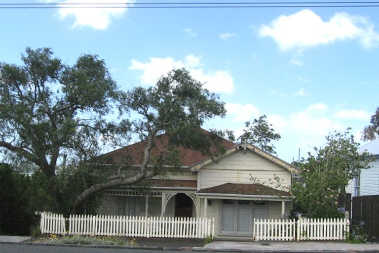 Photo of property in 95 Bassett Road, Remuera, Auckland, 1050