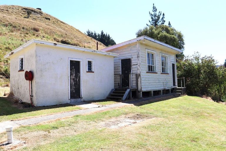 Photo of property in 28 Mount Misery Road, Herbert, Oamaru, 9495