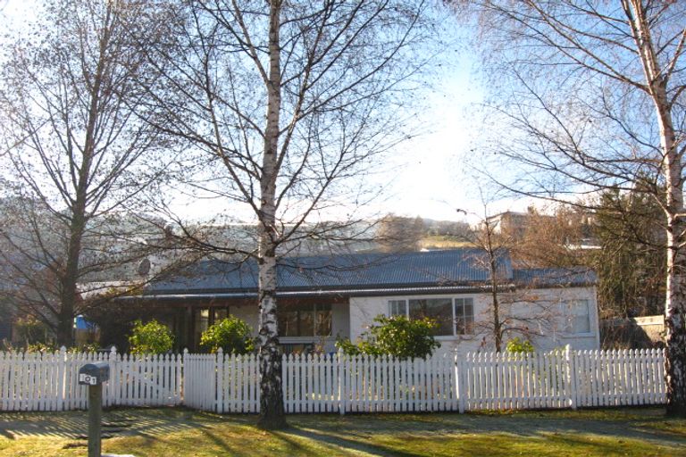 Photo of property in 101 Mcdonnell Road, Arrowtown, 9302