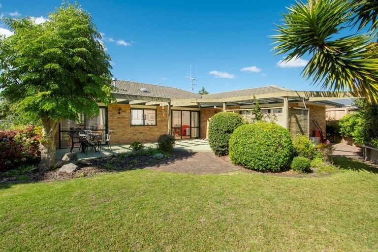 Photo of property in 17 Burnt Oak Drive, Pyes Pa, Tauranga, 3112
