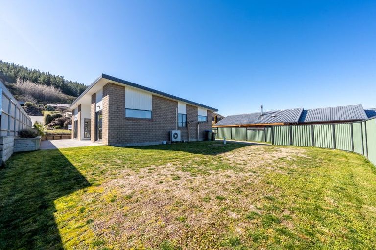 Photo of property in 53 Shields Street, Clyde, 9330