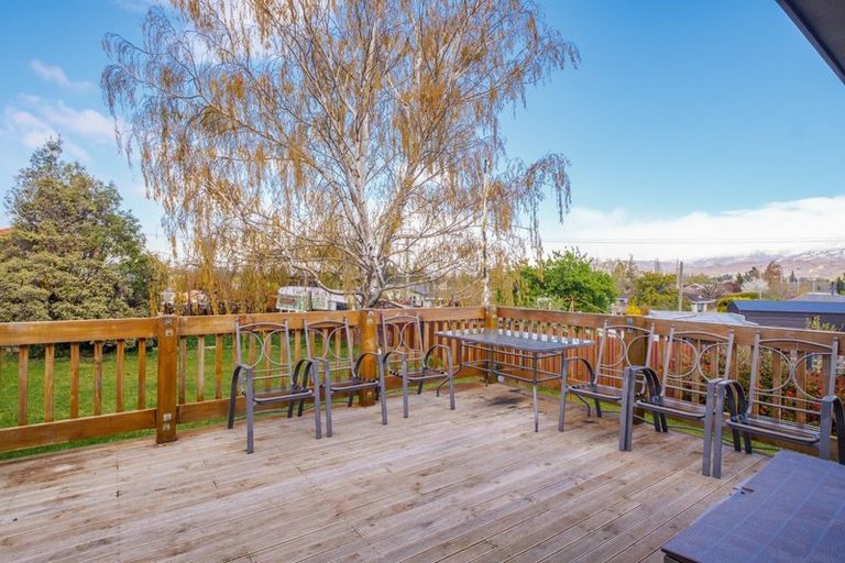 Photo of property in 27 Newcastle Street, Clyde, 9330