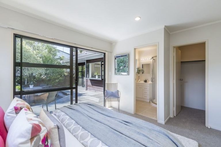 Photo of property in 2/9 Eastwood Rise, Browns Bay, Auckland, 0630