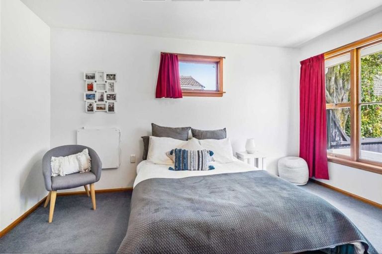 Photo of property in 48 Grahams Road, Ilam, Christchurch, 8041