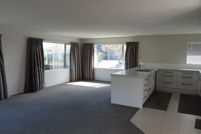 Photo of property in 3 Bradwell Crescent, Halswell, Christchurch, 8025