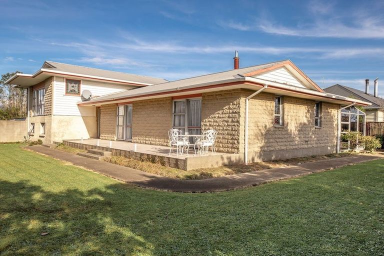 Photo of property in 44 Henley Street, Westport, 7825