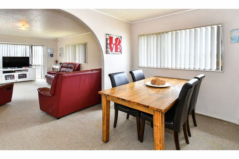 Photo of property in 1/11 Zurich Place, Weymouth, Auckland, 2103