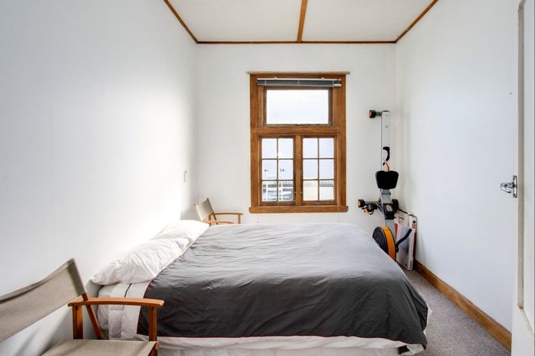 Photo of property in 105 Wellesley Road, Napier South, Napier, 4110