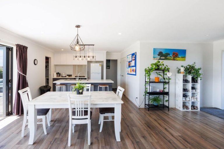 Photo of property in 14 George Street, Bulls, 4818