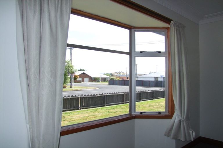 Photo of property in 9 Ossian Street, Milton, 9220