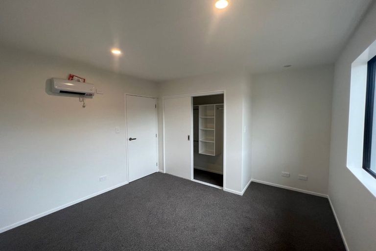 Photo of property in 2/327 Glengarry Road, Glen Eden, Auckland, 0602